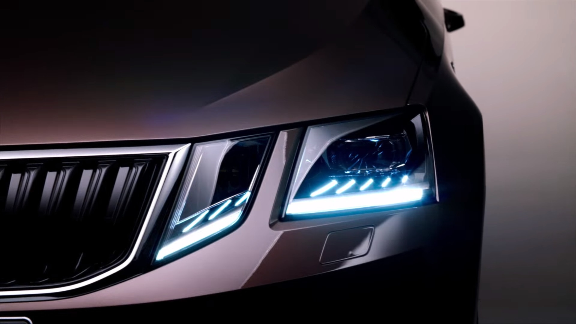 נסיעה בחורף עם תאורת יום