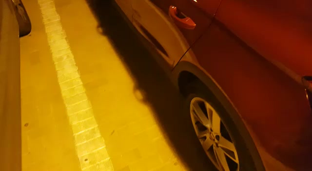 הנעת רכב מכפתור ללא סוללה בשלט