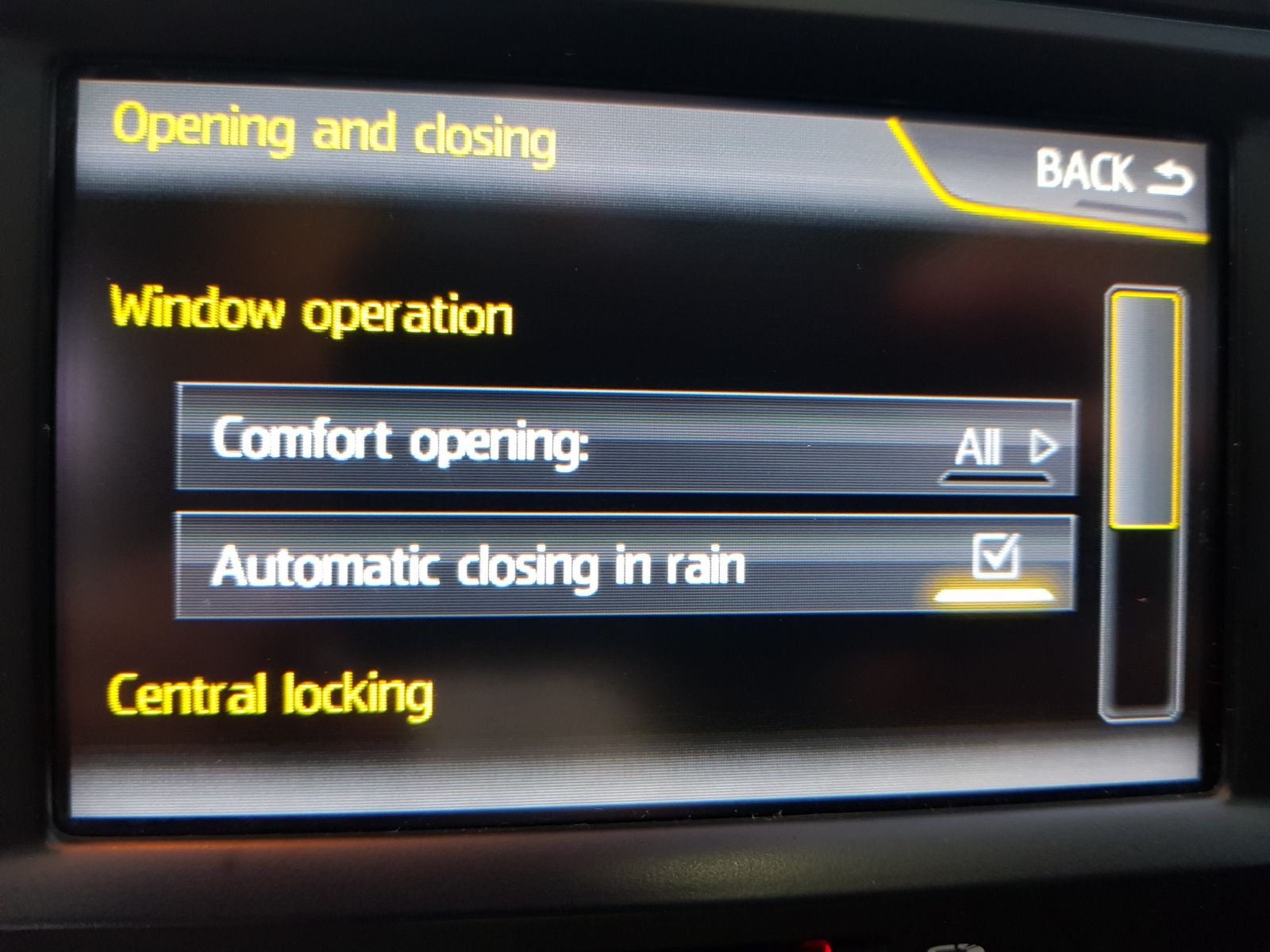 סגירה אוטומטית בגשם